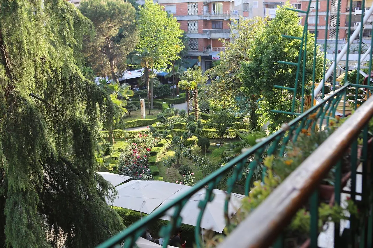Apartment A Flower In Tirana Albania